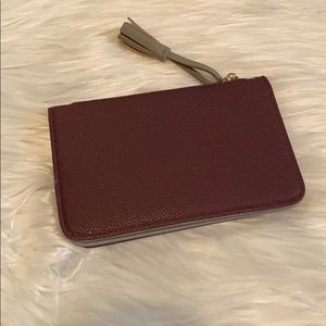 NWOT Burgundy Pocketbook Organizer